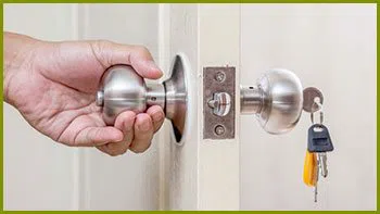 Miami Doors And Locksmith Miami, FL 305-744-5505 - 4a-change-locks-service