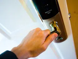 Miami Doors And Locksmith Miami, FL 305-744-5505 - 8a-com-side